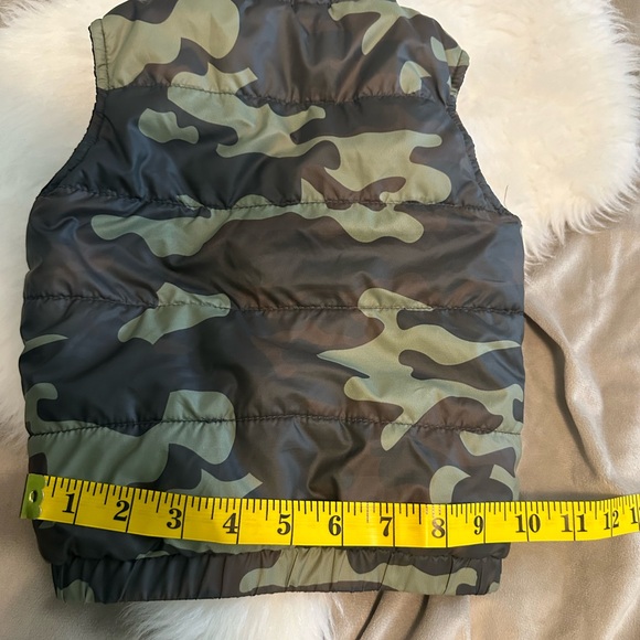 Little Boys’ Camo Vest by Winter Warmers - Picture 2 of 13